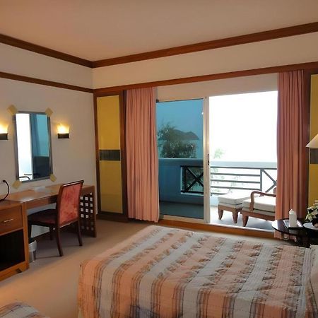 Bp Samila Beach Hotel & Resort Songkhla Eksteriør billede