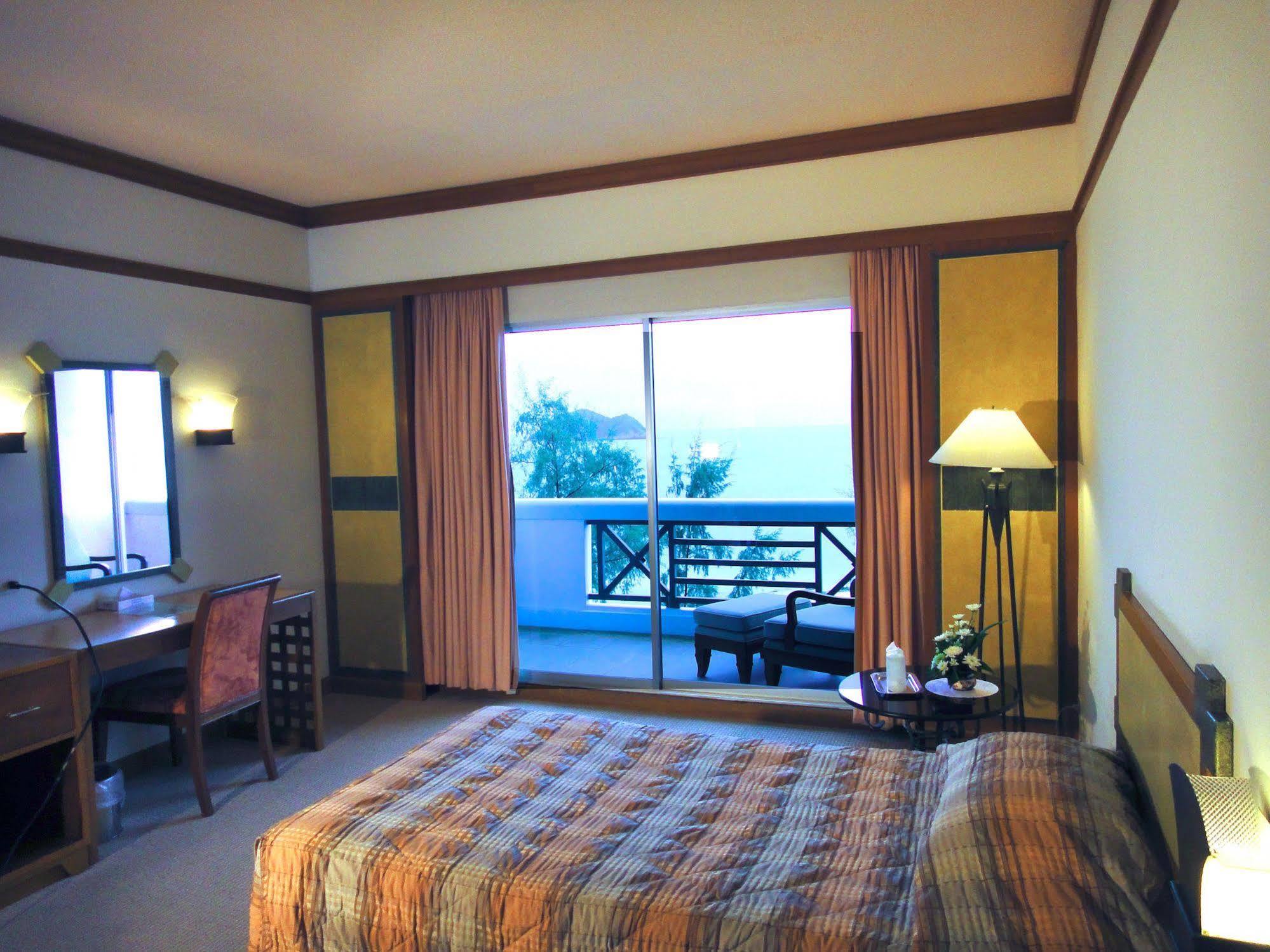 Bp Samila Beach Hotel & Resort Songkhla Eksteriør billede